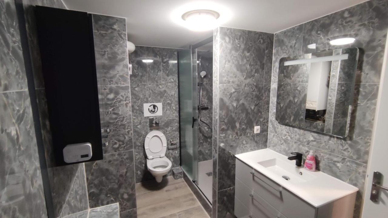 Residence Romains 1G Strasbourg Exteriör bild